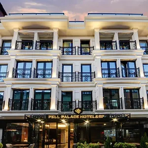 2* מלון Pell Palace &